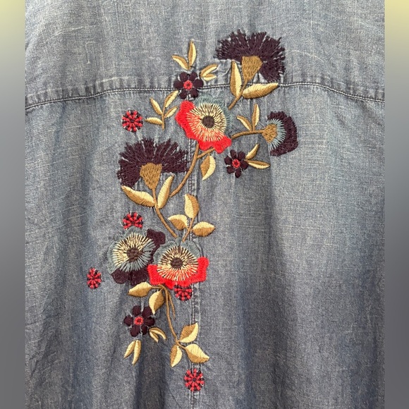 Women's XL‎ Embroidered Flower Denim Snap Button Up English Country Side Garden - Picture 5 of 13